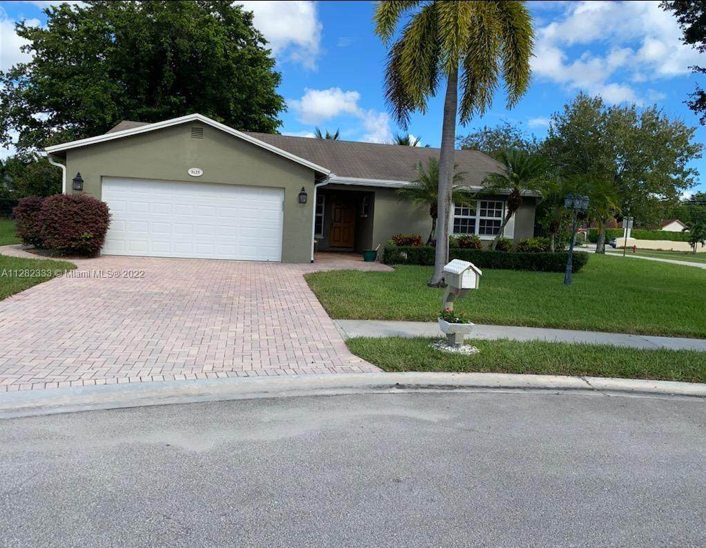 9125 16th Rd E - Photo 1