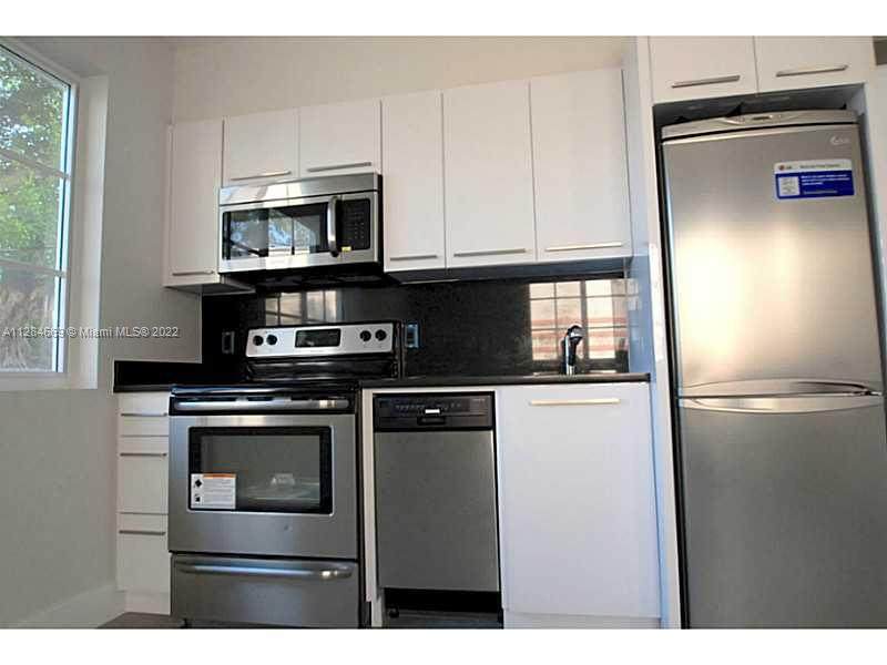 1321 Pennsylvania Av - Photo 1