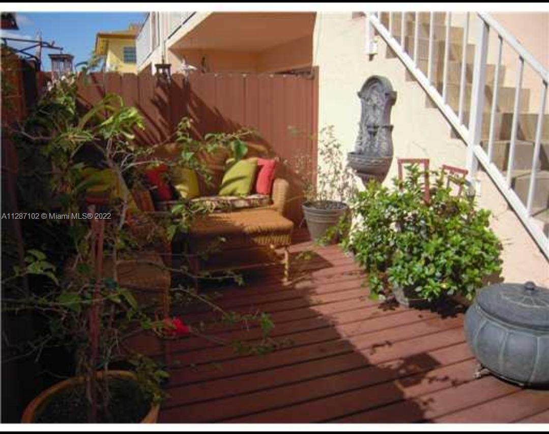 8410 154th Cir Ct - Photo 1