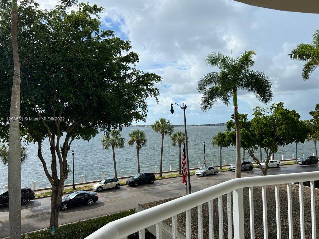 1420 Brickell Bay Dr - Photo 1