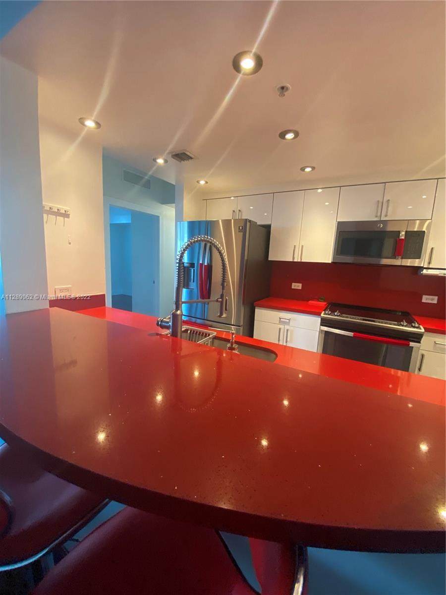 117 42nd Ave - Photo 1