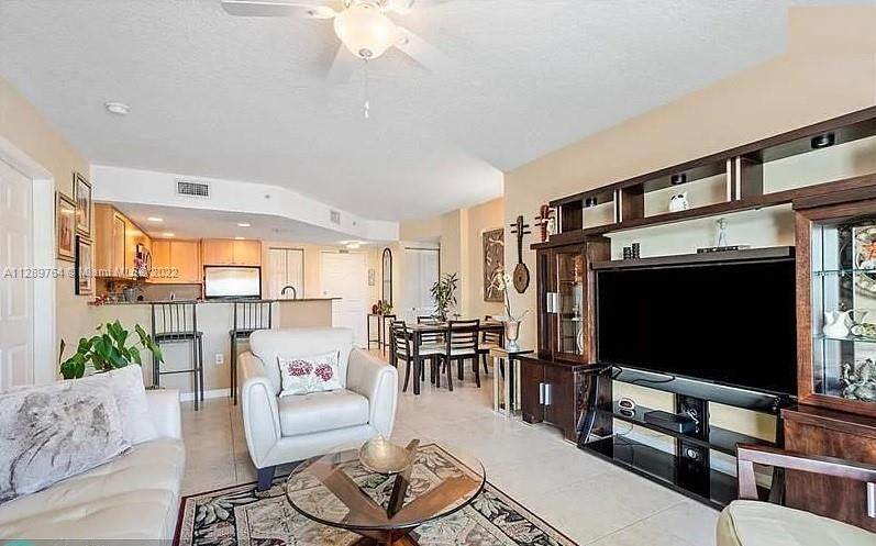 201 Golden Isles Dr - Photo 1