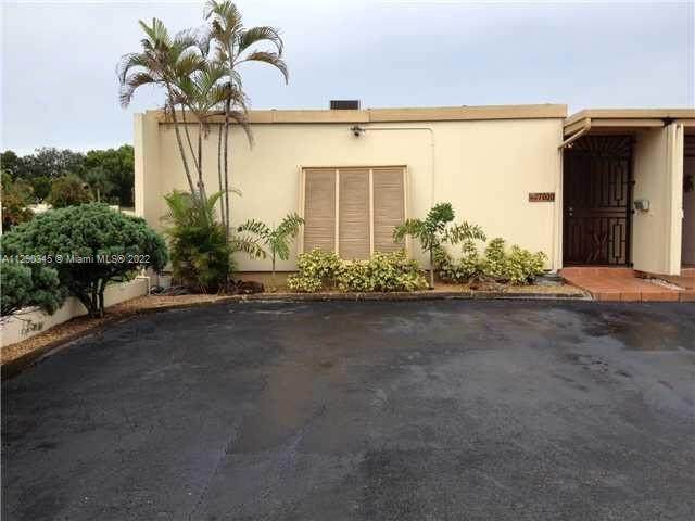 7000 Crown Gate Ct - Photo 1