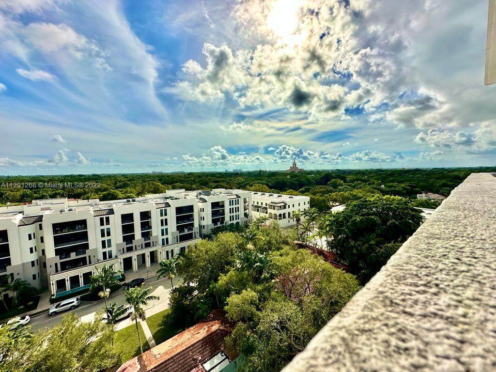 700 Biltmore Way - Photo 1