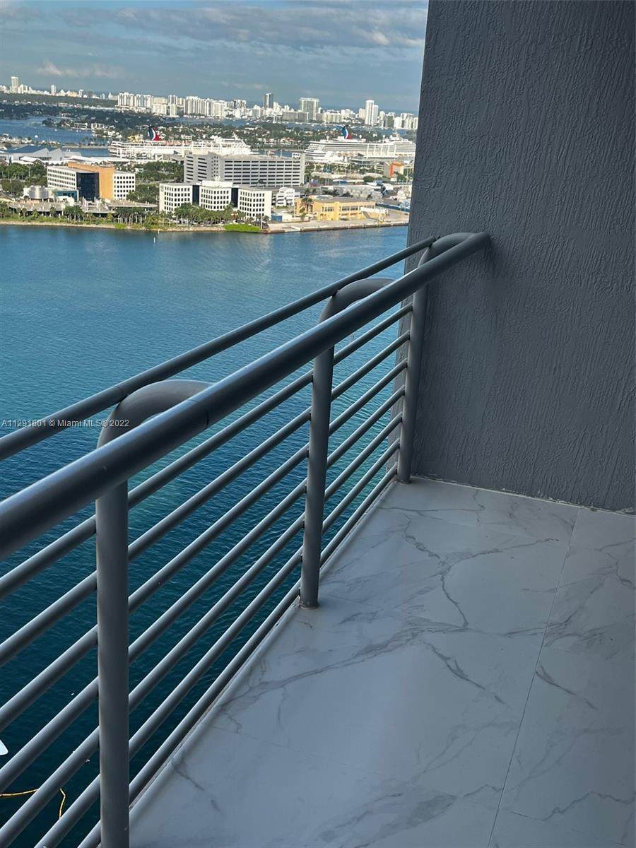 335 Biscayne Blvd - Photo 1