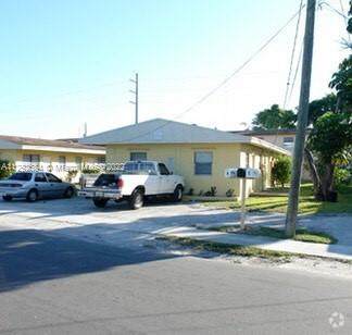 21 5th Ave - Photo 1