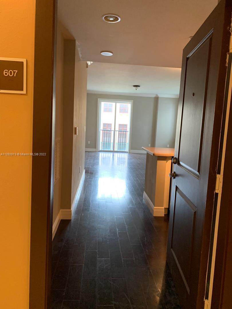 10 Aragon Ave - Photo 1