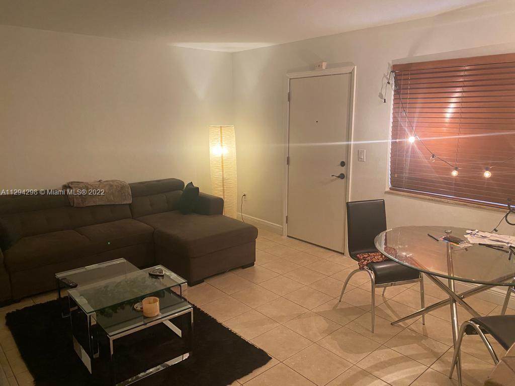 3242 Mary St - Photo 1