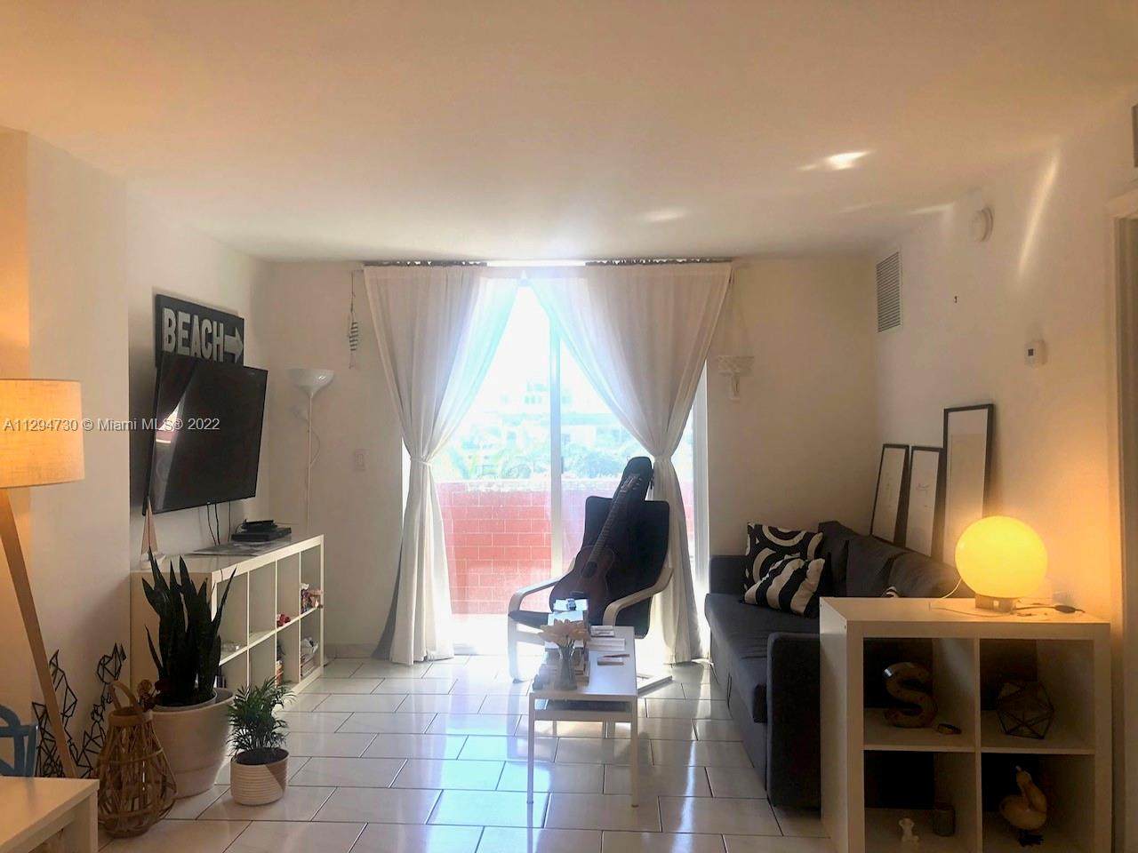 1750 James Ave - Photo 1
