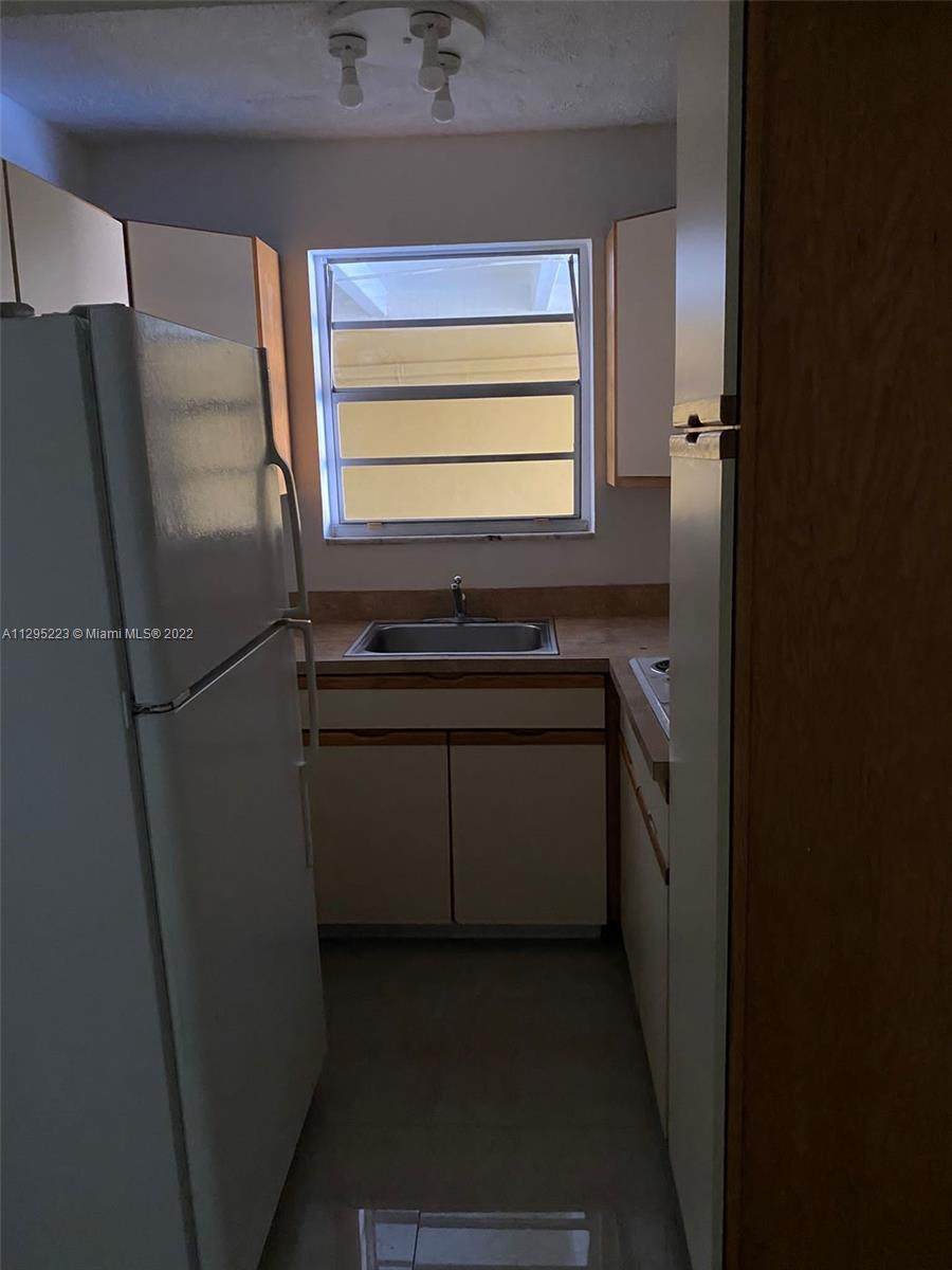 1975 135th St - Photo 1