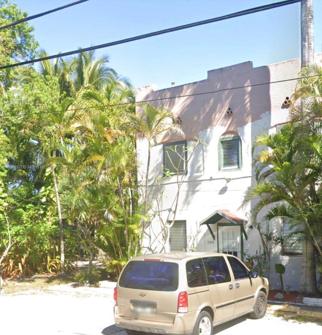 709 Coontie Ct - Photo 1