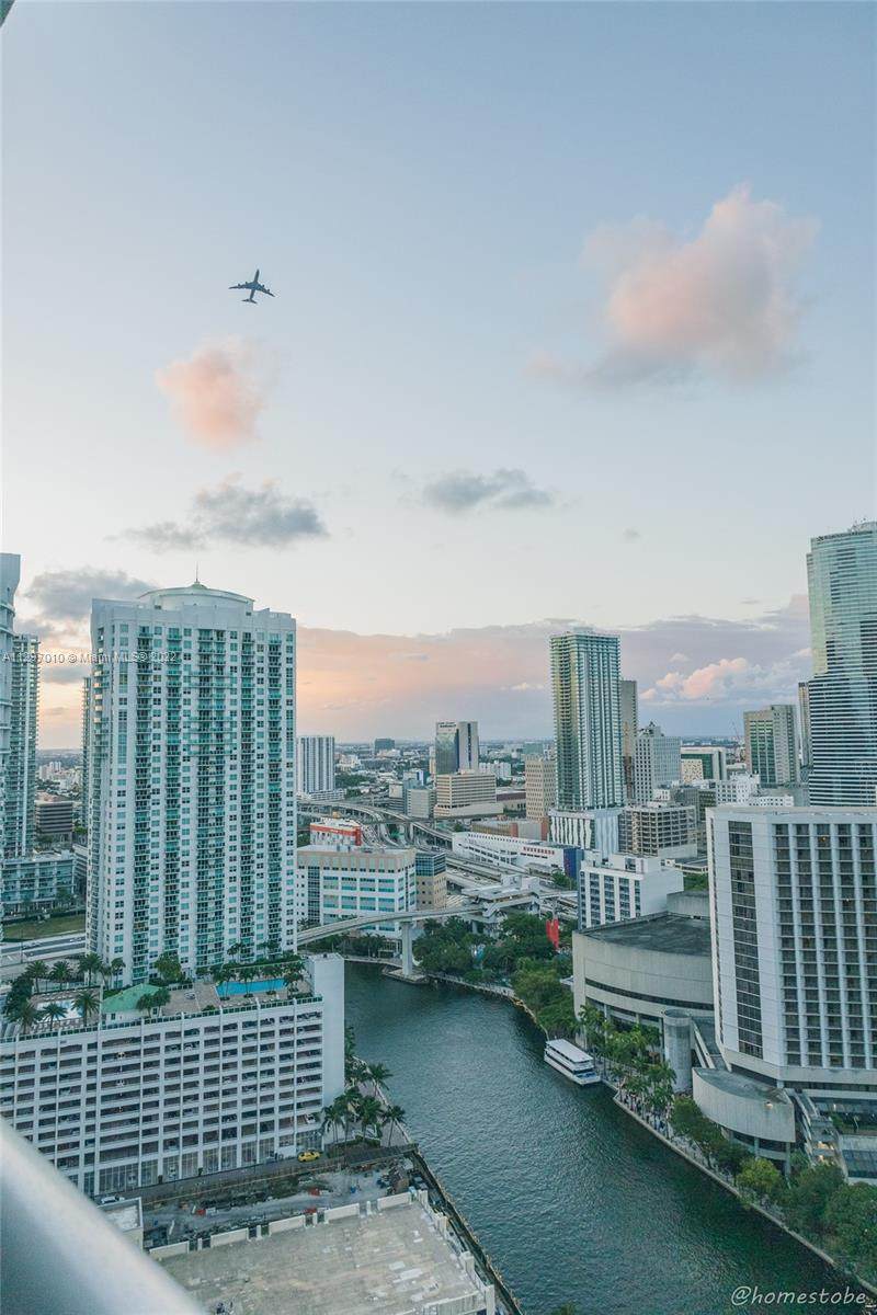 485 Brickell - Photo 1