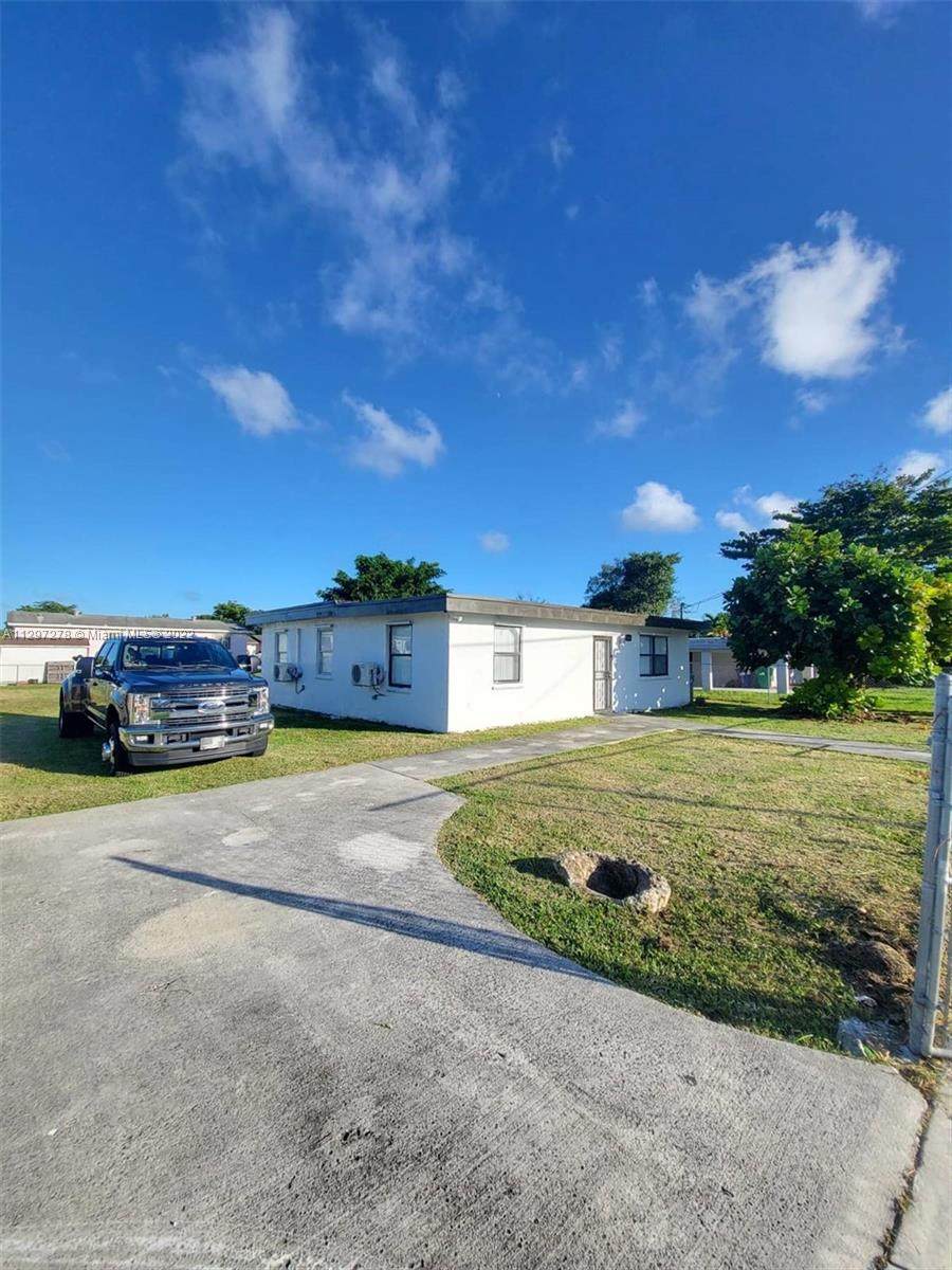 22045 114th Ave - Photo 1