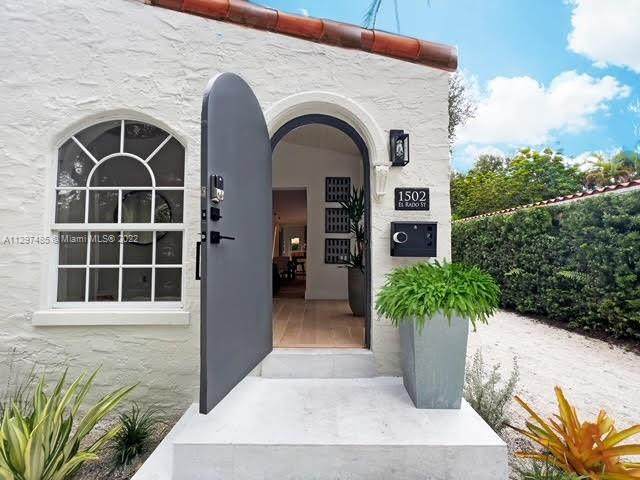 1502 El Rado St - Photo 1