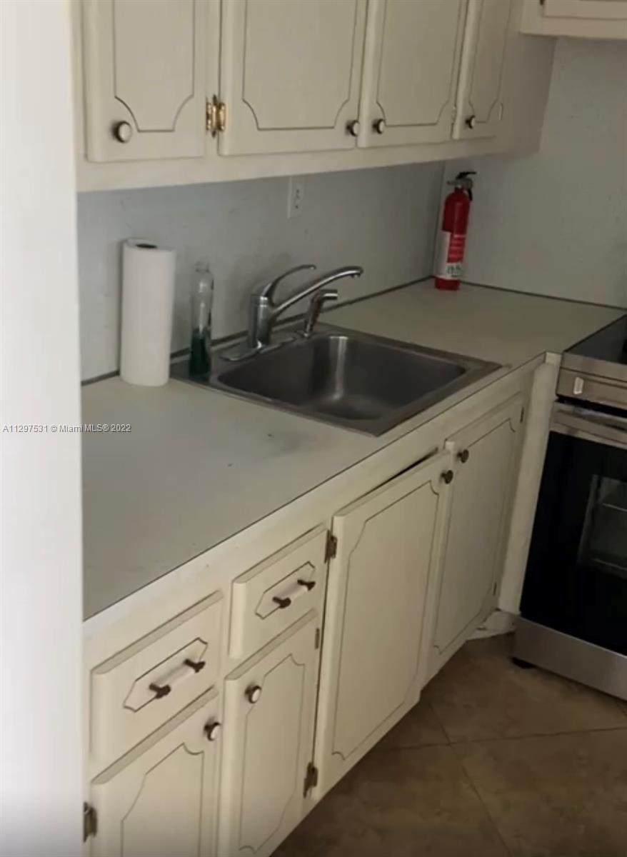 276 Andover K - Photo 1