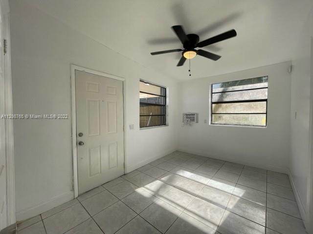 2957 36th Ct - Photo 1