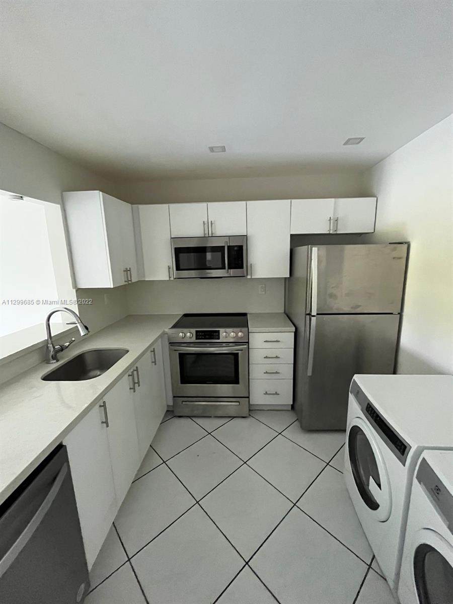12035 2nd Ave - Photo 1