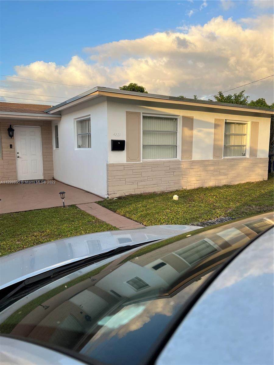 4221 23rd St - Photo 1