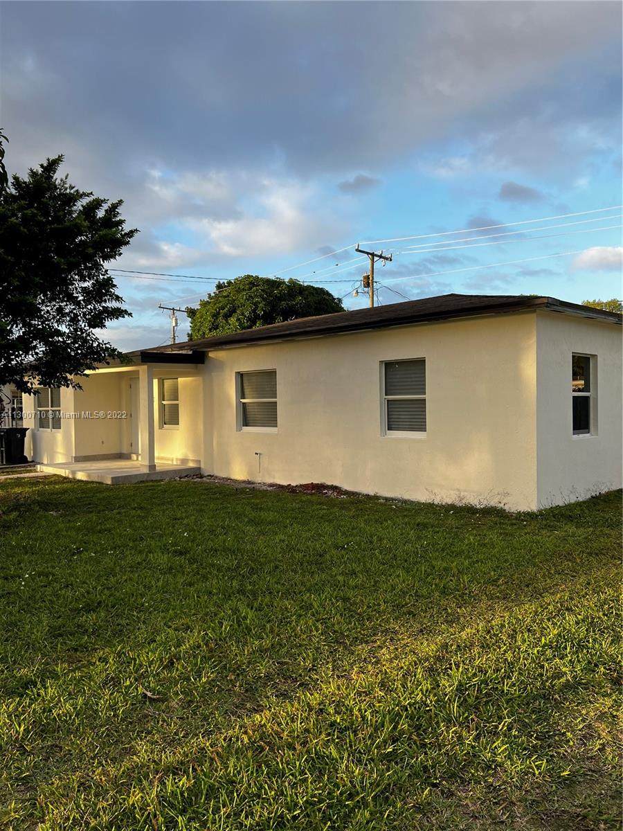 14361 Lincoln Blvd - Photo 1