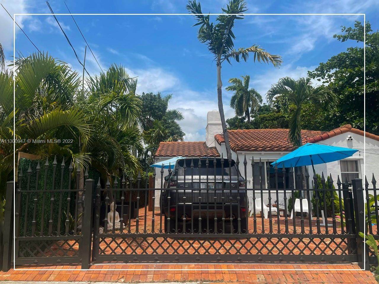679 87 St - Photo 1