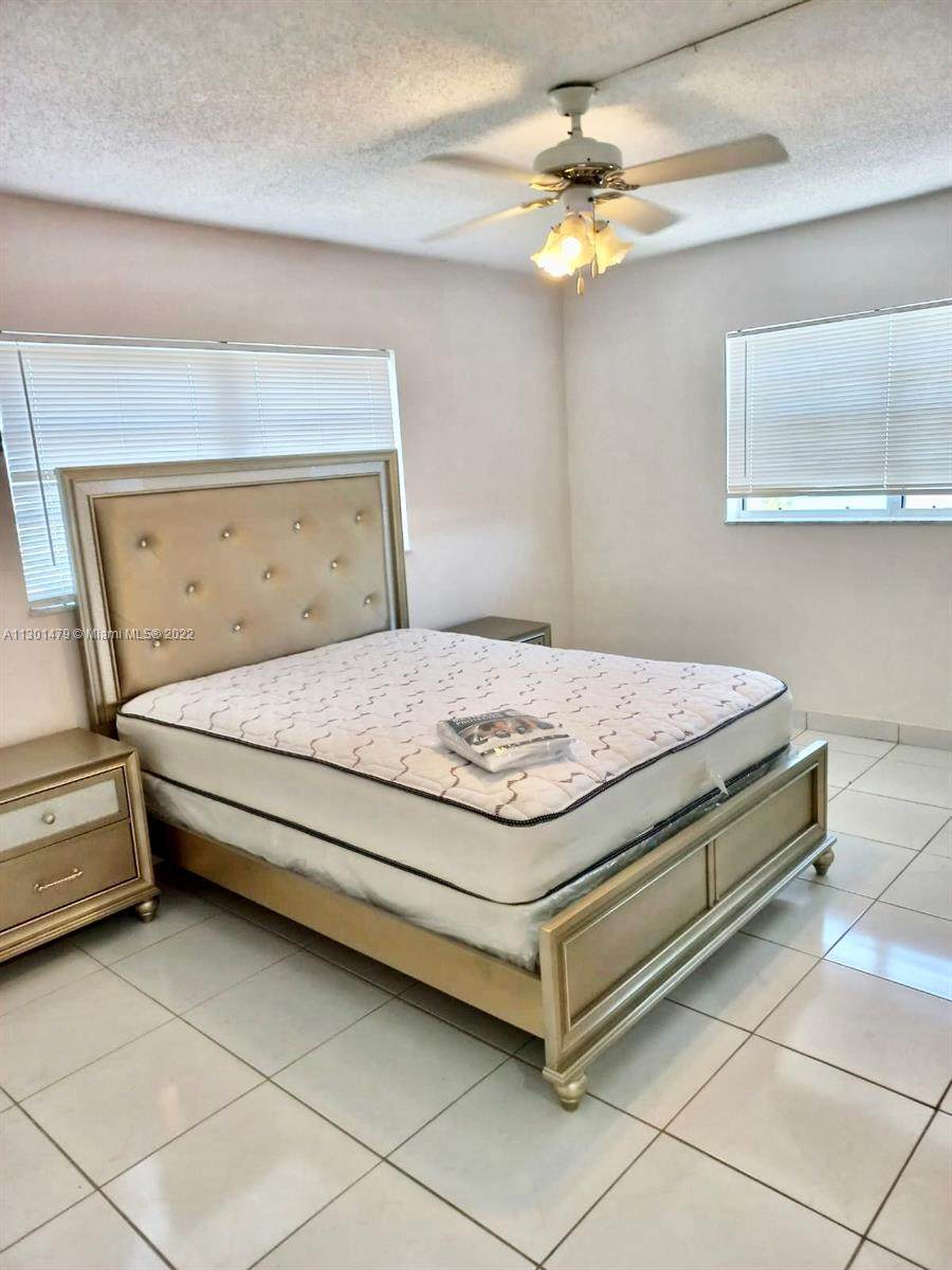 301 14th Ave - Photo 1