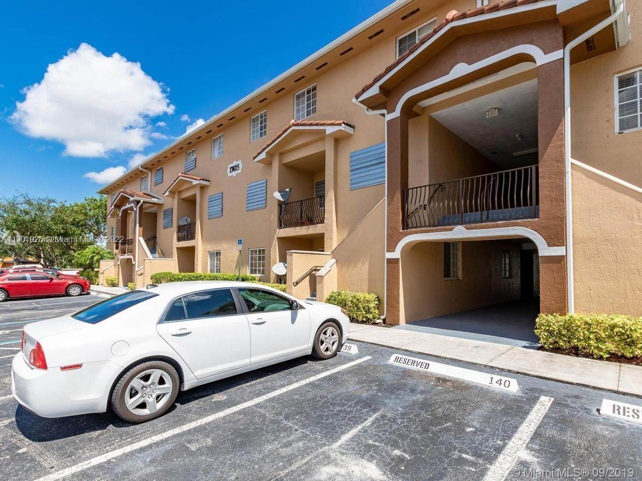17415 75th Pl - Photo 1