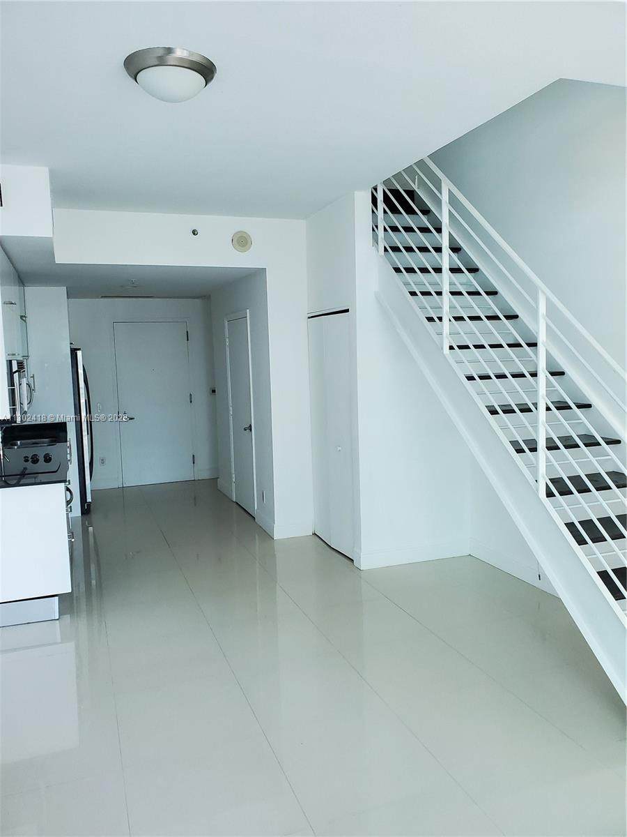 60 13 St - Photo 1