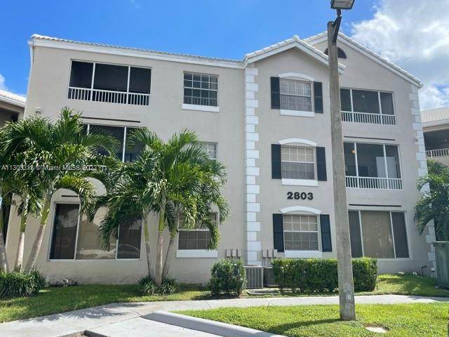 2803 Oakland Forest Dr - Photo 1
