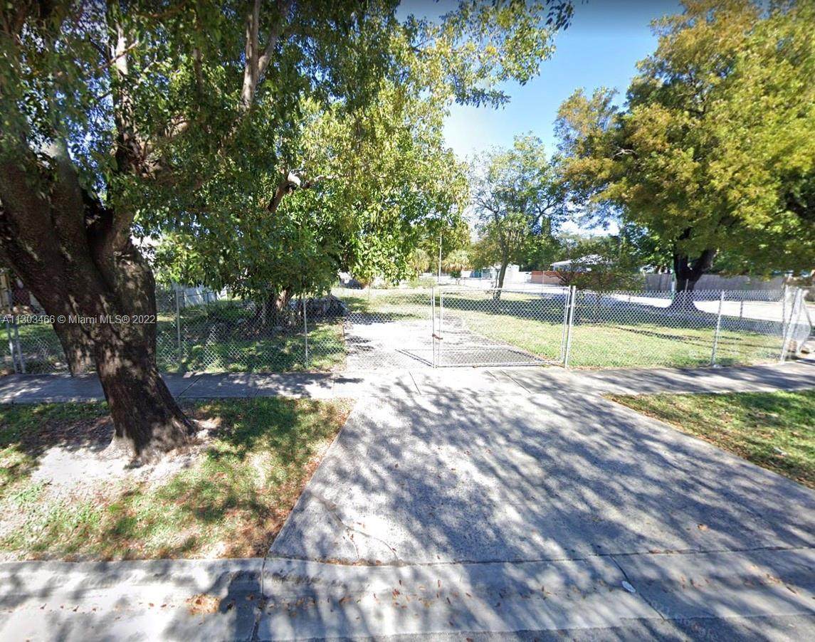 1005 58th St - Photo 1