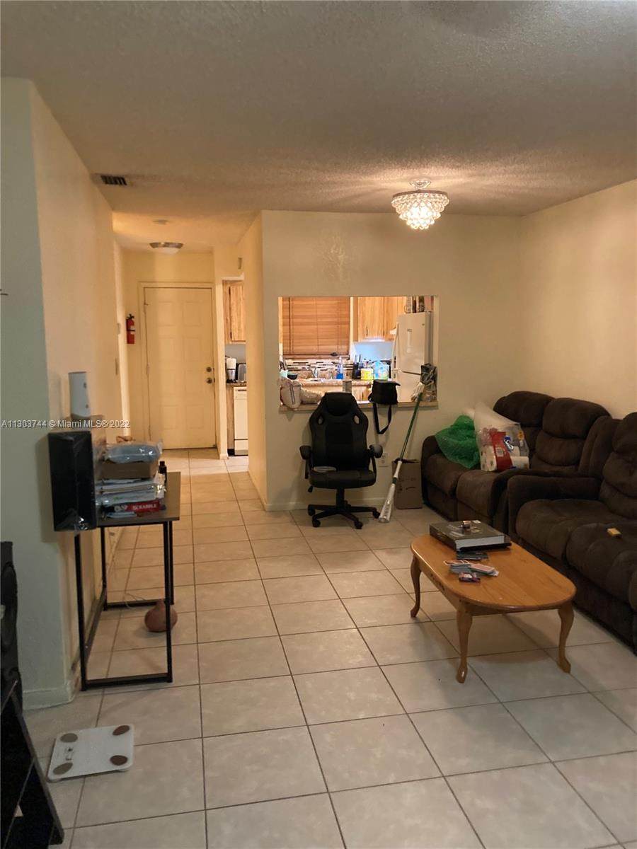 6001 Shakerwood Cir - Photo 1