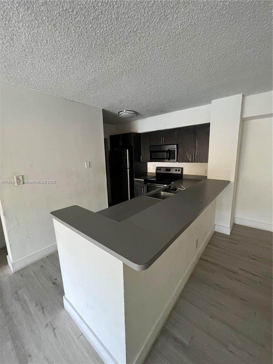 640 Park Rd - Photo 1