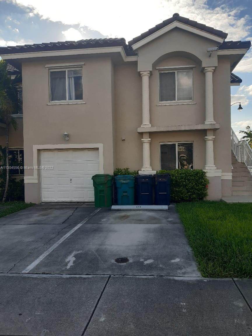 8802 109th Ct - Photo 1