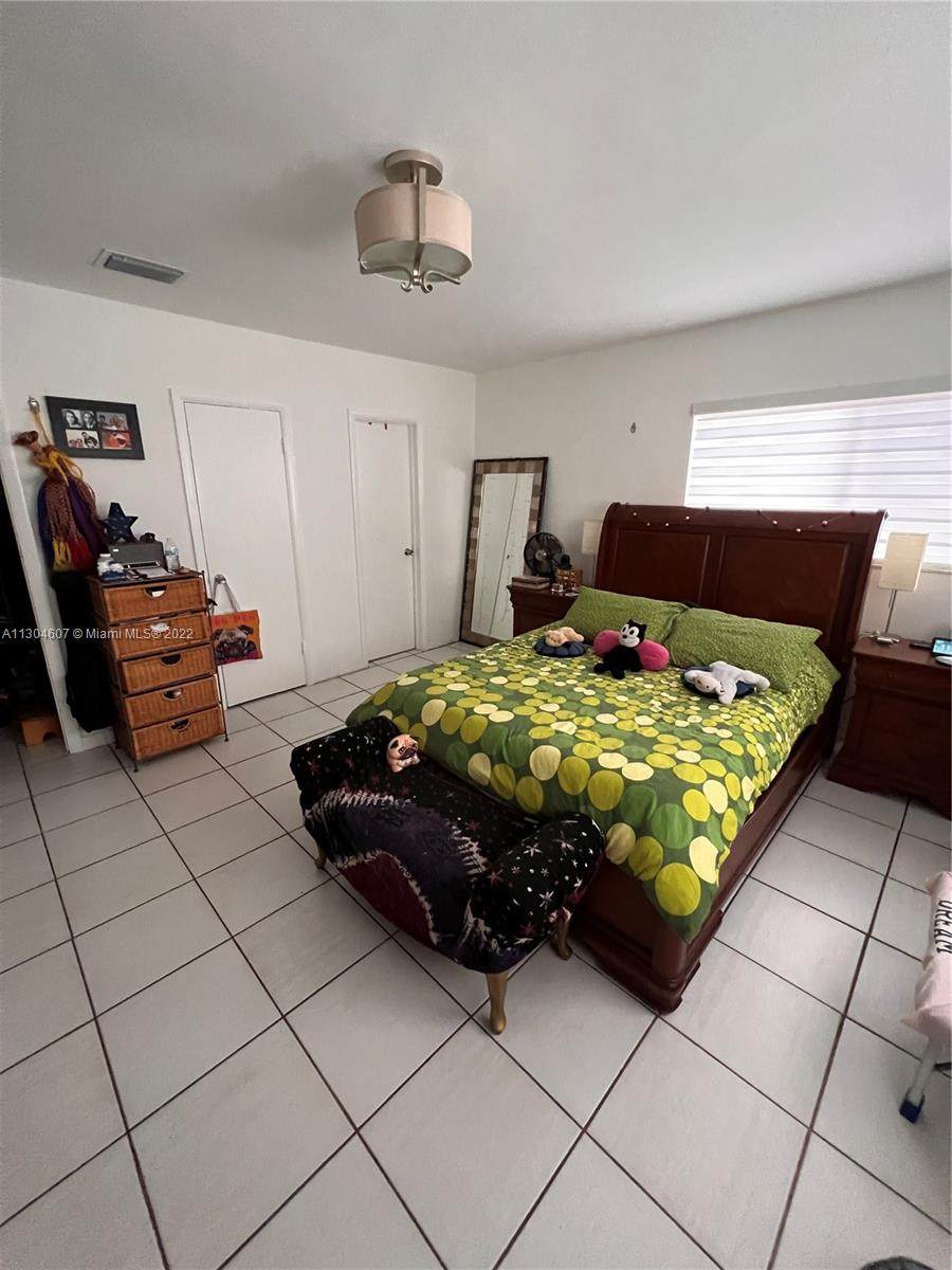 1852 56th St - Photo 1