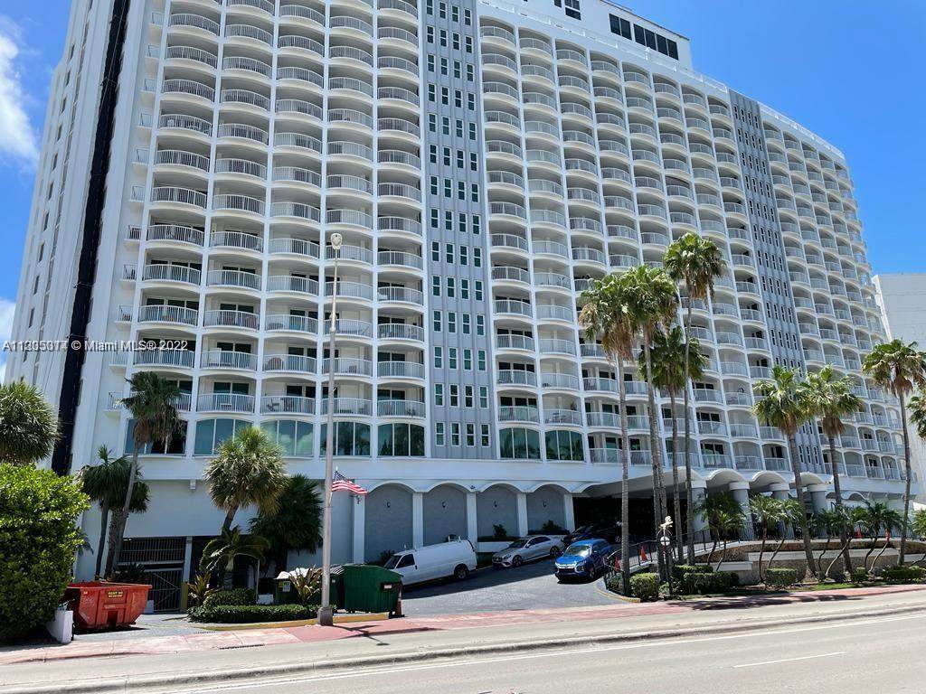 5401 Collins Ave - Photo 1