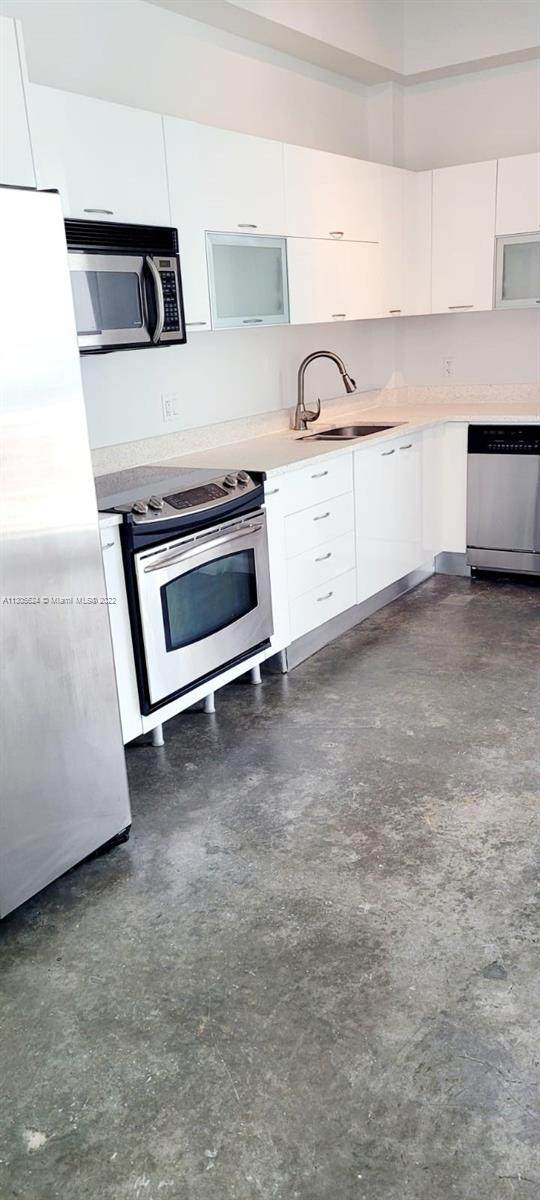 133 2nd Ave - Photo 1