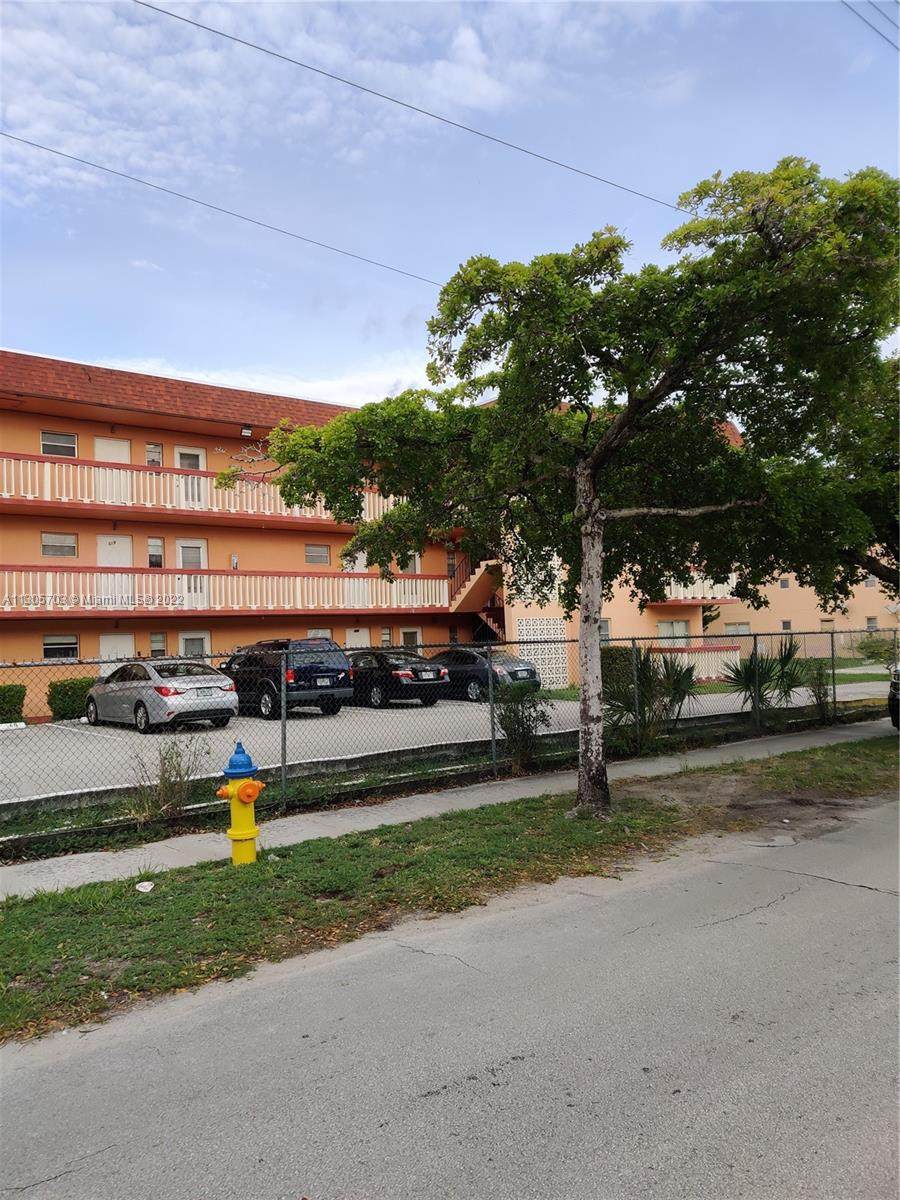 18700 3rd Ct - Photo 1