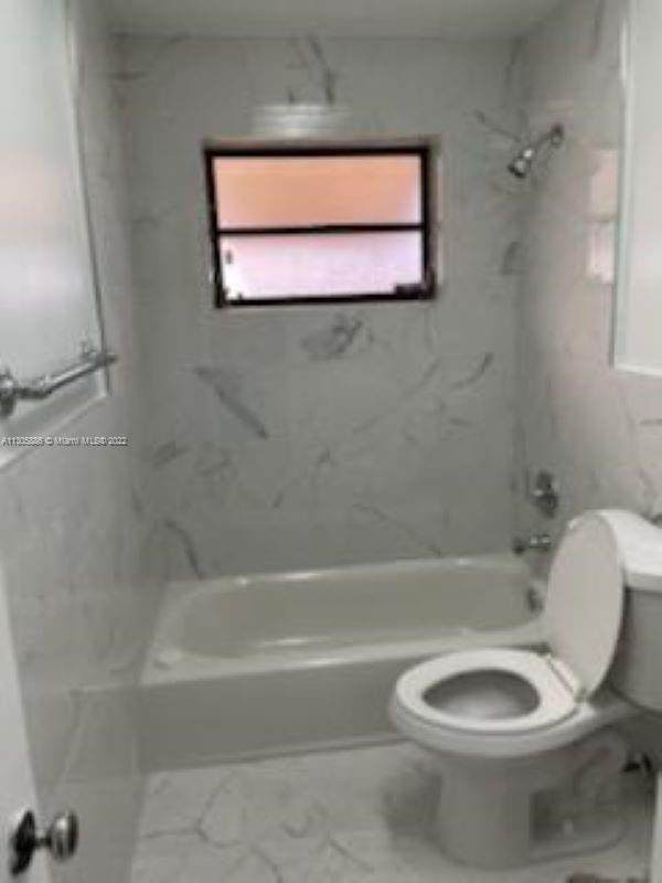 17690 5th Ct - Photo 1