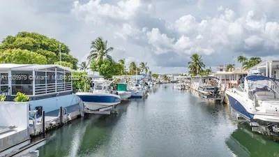 916 Tropical Ln - Photo 1