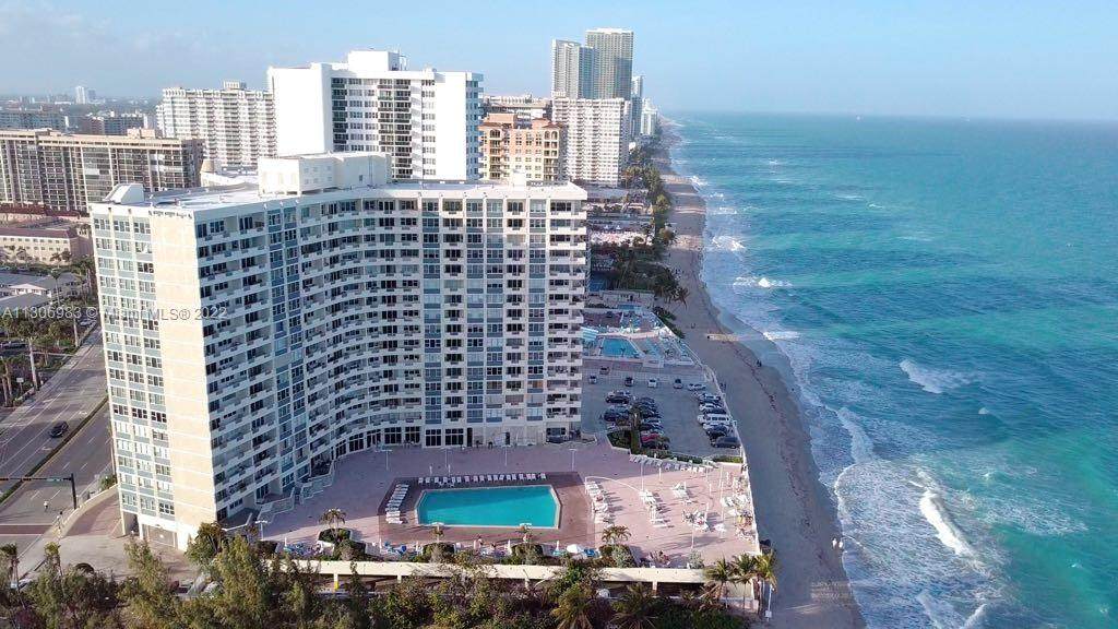 3180 Ocean Dr - Photo 1