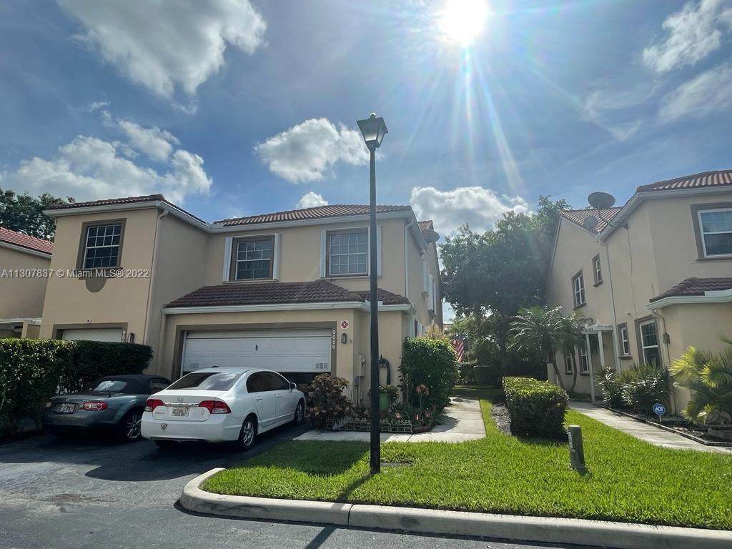 9658 Royal Palm Blvd - Photo 1