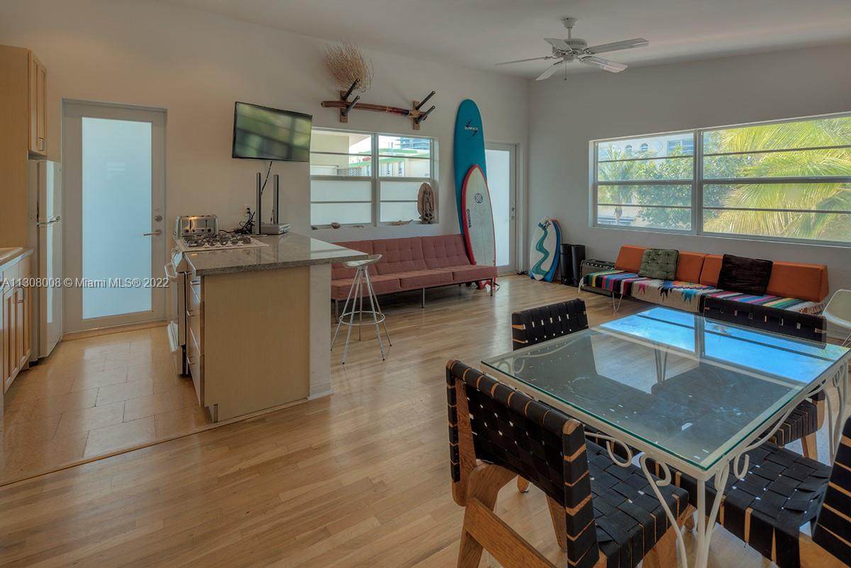 101 Collins Ave - Photo 1