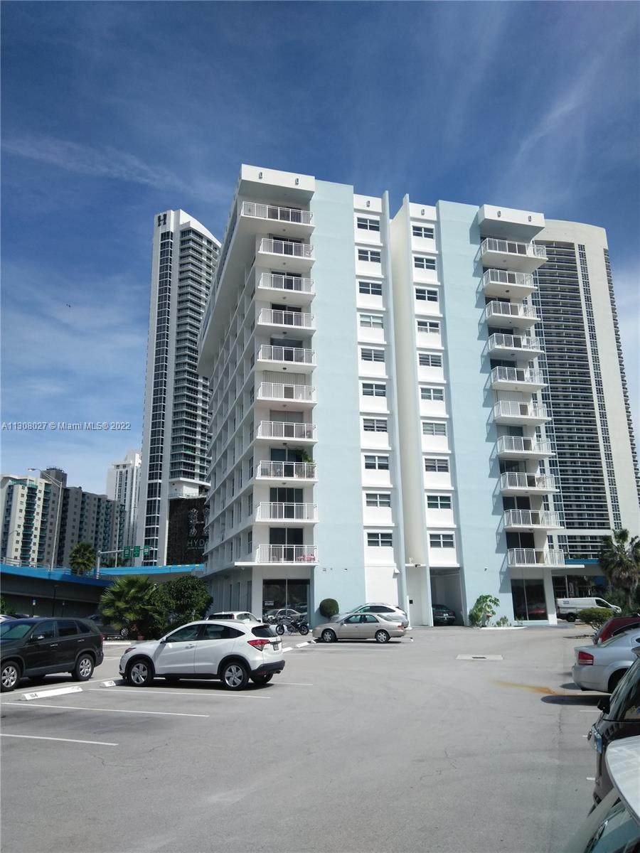 1801 Ocean Dr - Photo 1