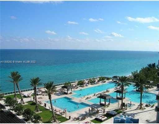 1850 Ocean Dr - Photo 1