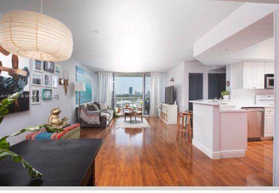 1900 Sunset Harbour Dr - Photo 1
