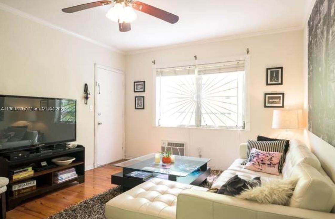 1610 Michigan Av - Photo 1