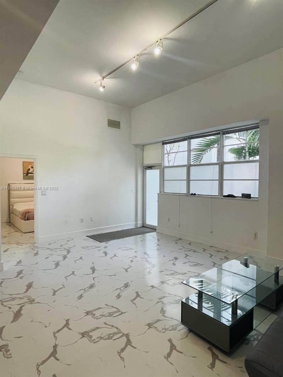 935 Euclid Ave - Photo 1