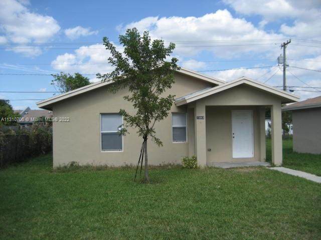 10443 184 ST - Photo 1