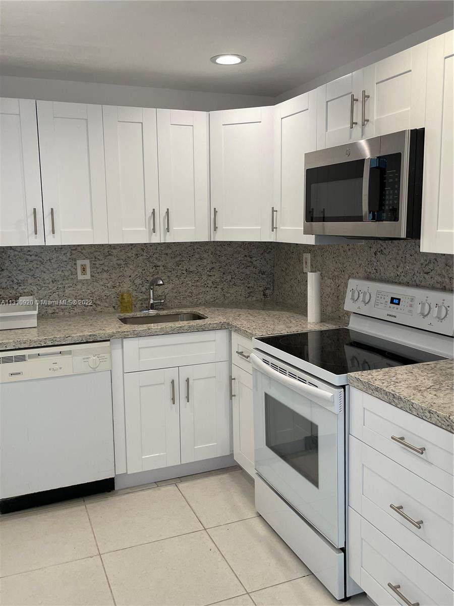 17530 68th Ave - Photo 1