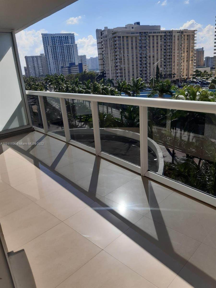 1800 Ocean Dr - Photo 1