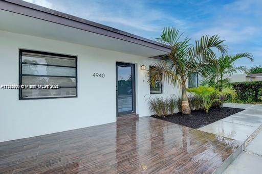 4940 98th Pl - Photo 1